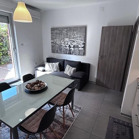 Ivni Apartmani Novigrad  Exterior photo