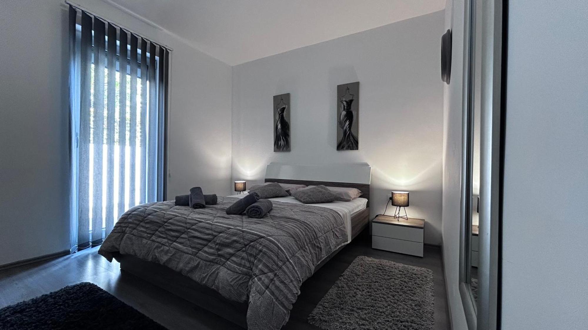 Ivni Apartmani Novigrad  Exterior photo